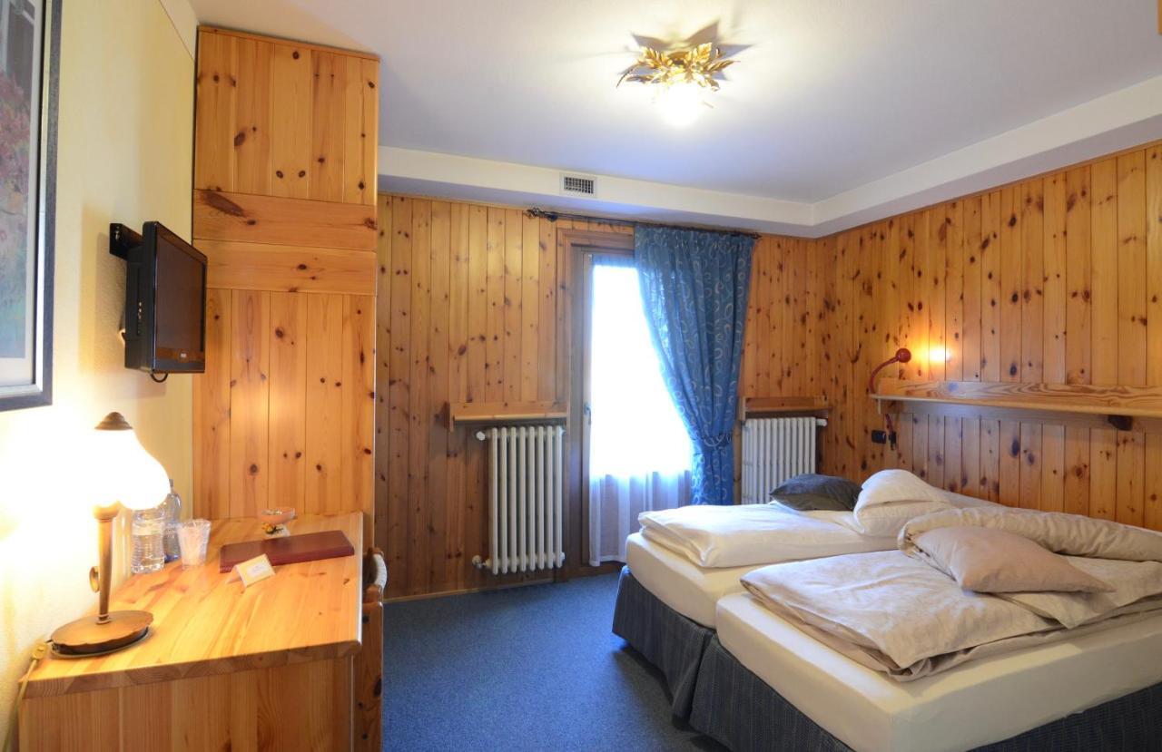 Albergo Alpenrose Livigno Exterior photo